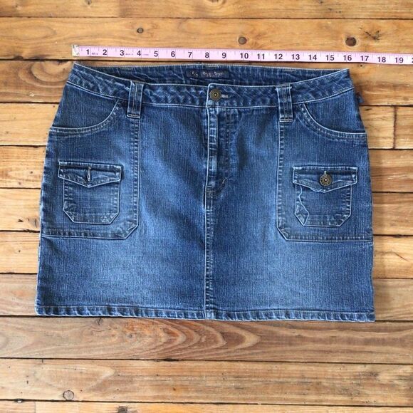 Razzle Dazzle Blue Denim Utility Mini Skirt Size 11 Juniors Y2K Pockets Casual - Picture 7 of 9